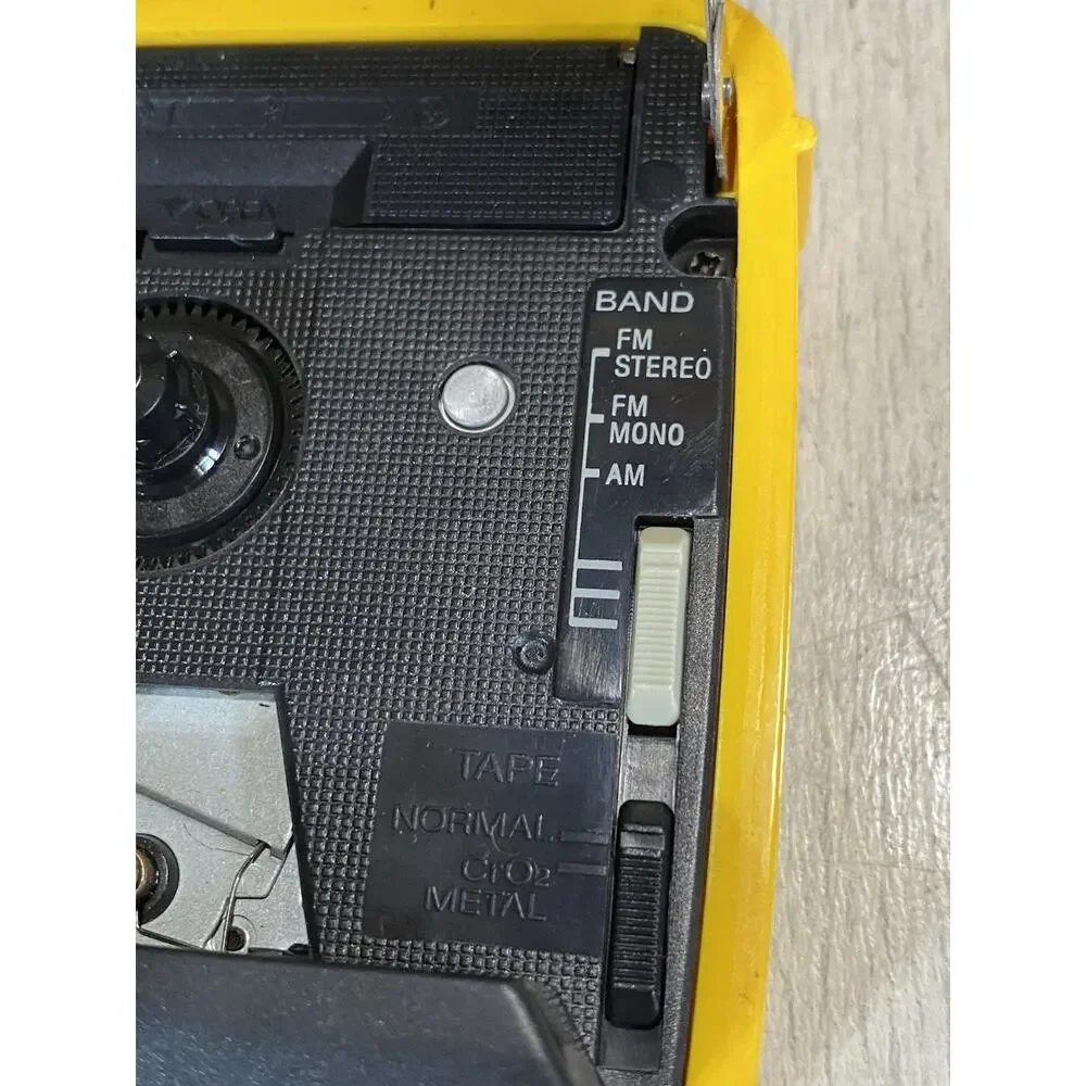 Vintage Sony WM-AF54 WalkMan Sport Radio Cassette Player Portable Yellow WORKS